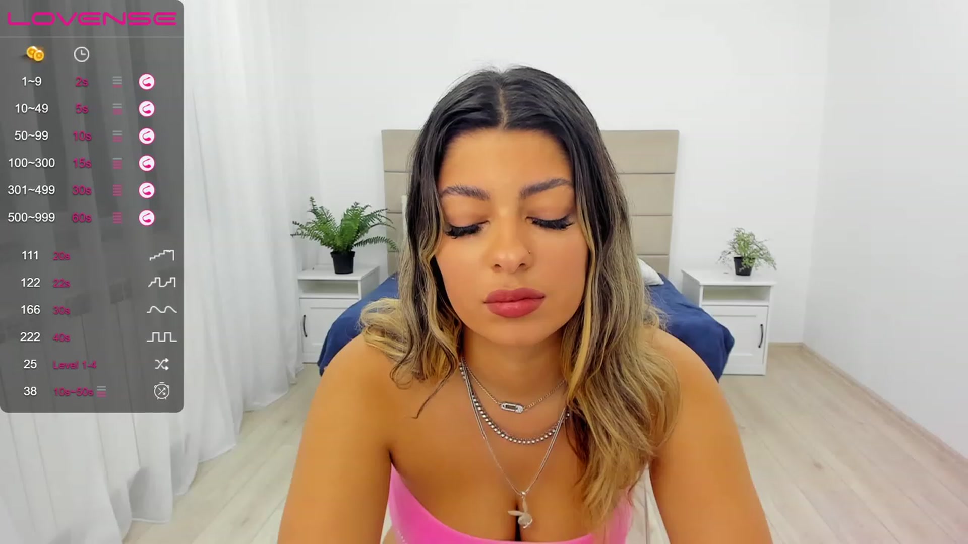 Gallery image thumbnail from Jasmine_z's myfreecams stream on, 12/11/2022, 17:45 image 18 of 20
