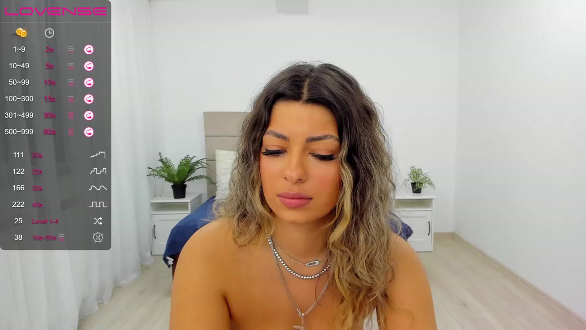 Gallery image thumbnail from Jasmine_z's myfreecams stream on, 12/12/2022, 19:37 image 13 of 20