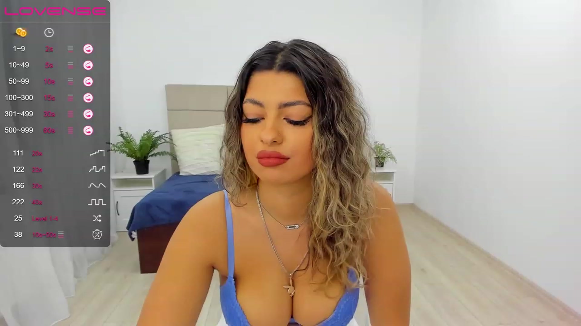 Gallery image thumbnail from Jasmine_z's myfreecams stream on, 12/15/2022, 18:44 image 8 of 20