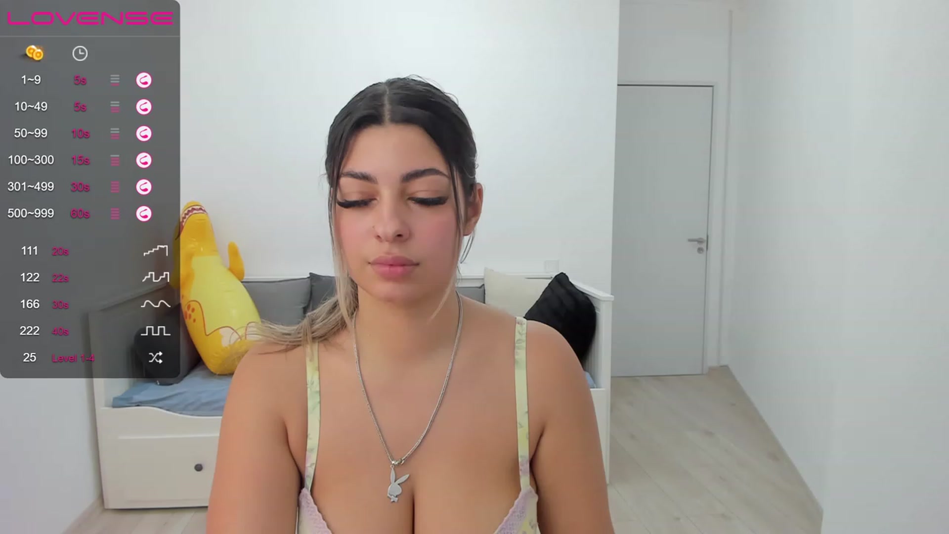 Gallery image thumbnail from Jasmine_z's myfreecams stream on, 12/28/2022, 20:15 image 14 of 20