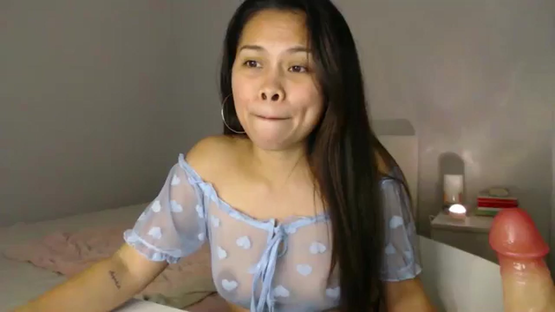Gallery image thumbnail from Jasmineyumm's myfreecams stream on, 06/02/2025, 09:09 image 5 of 20
