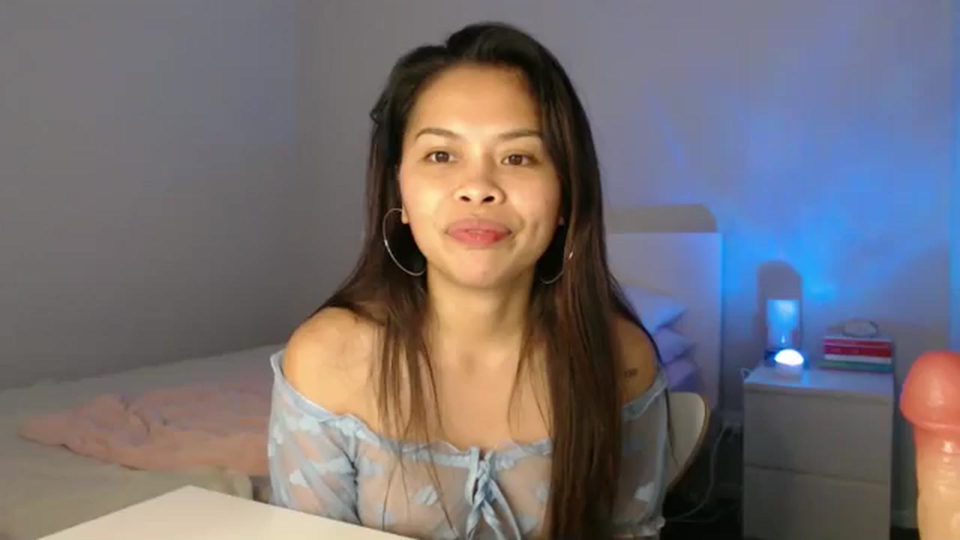 Gallery image thumbnail from Jasmineyumm's myfreecams stream on, 06/02/2025, 12:35 image 6 of 20