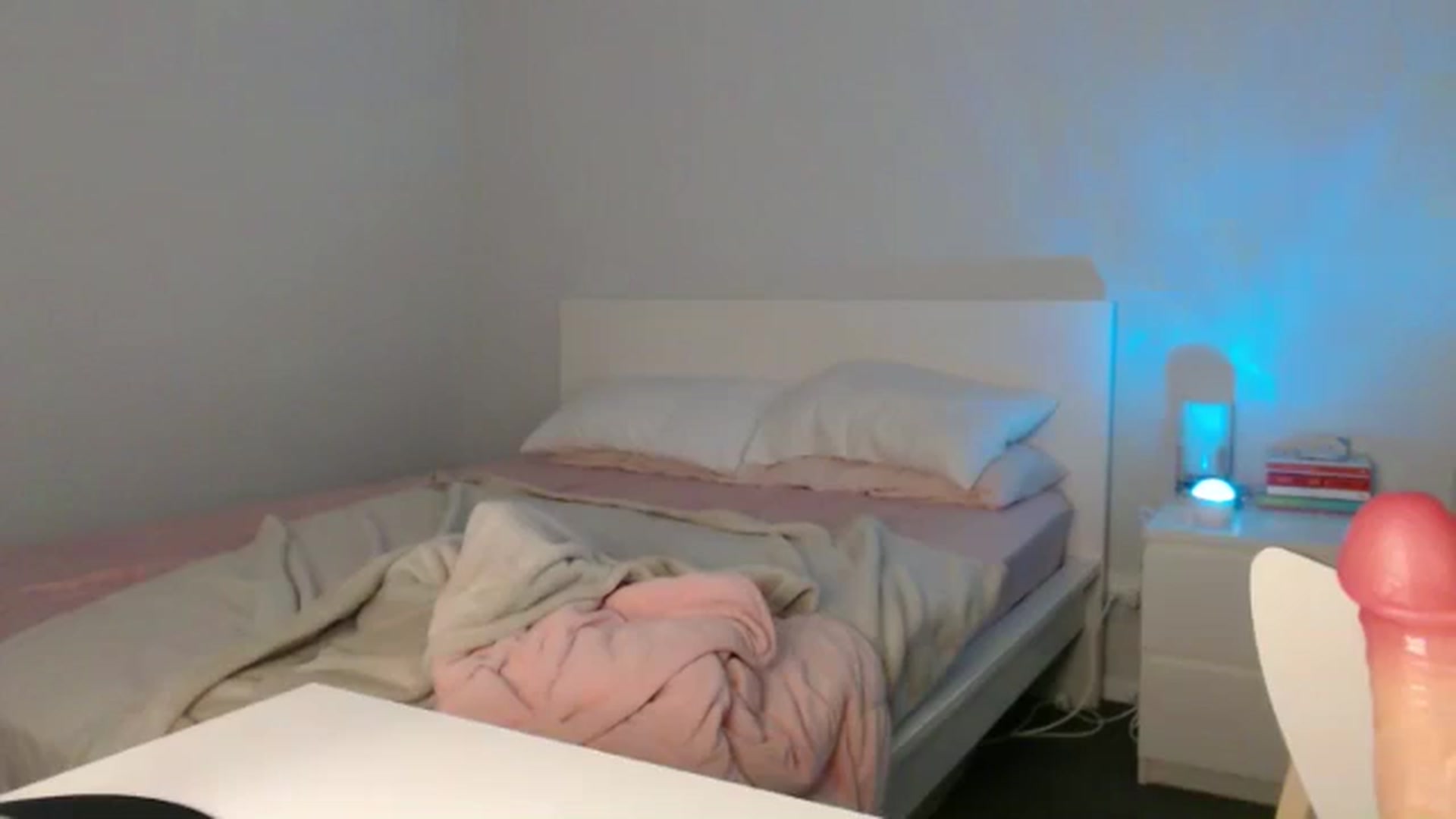 Gallery image thumbnail from Jasmineyumm's myfreecams stream on, 06/02/2025, 12:35 image 13 of 20