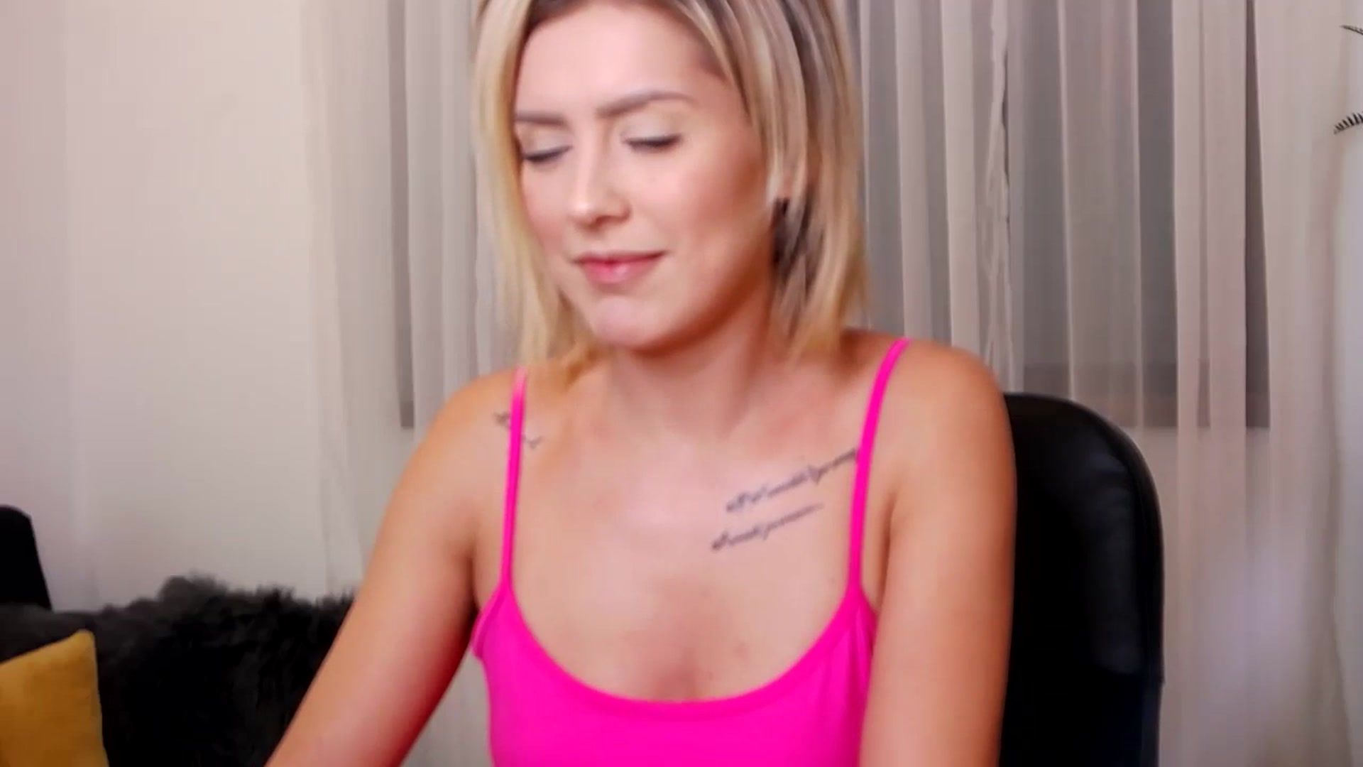 Gallery image thumbnail from Jass_mine's myfreecams stream on, 10/23/2024, 12:23 image 3 of 20