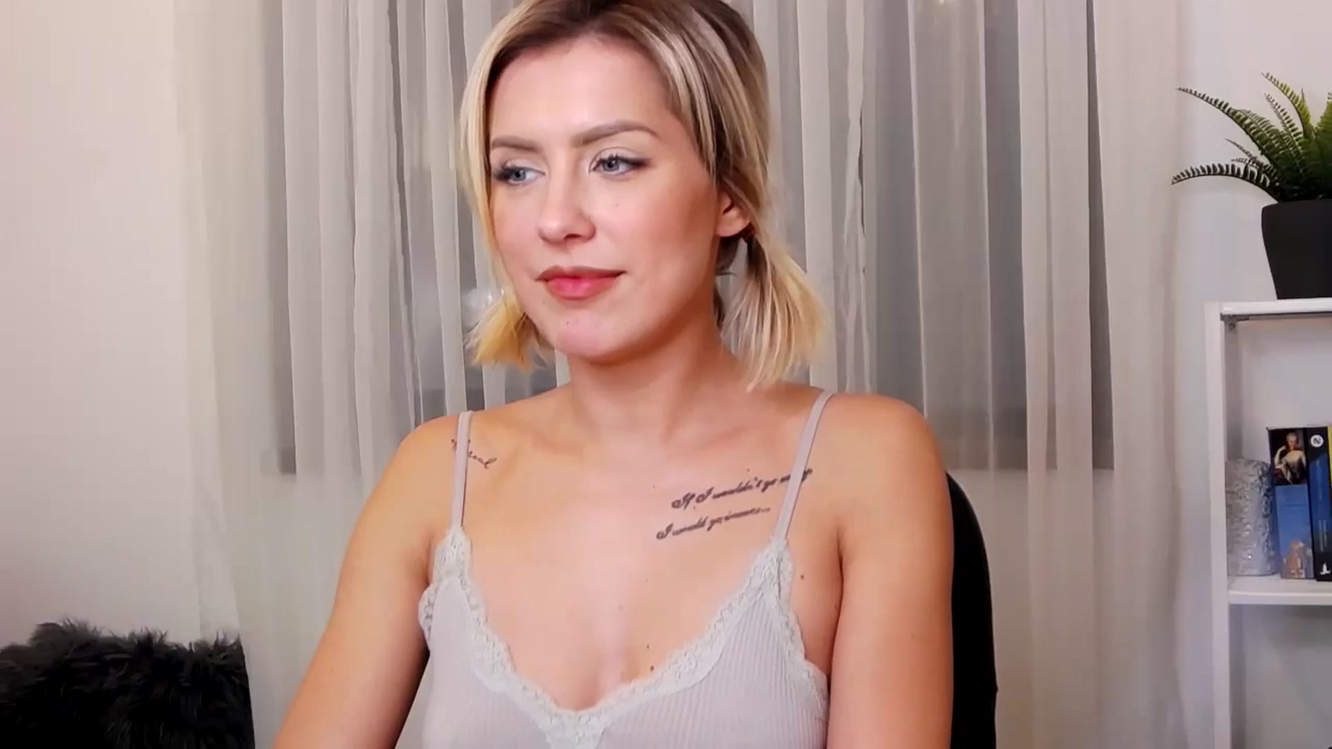 Gallery image thumbnail from Jass_mine's myfreecams stream on, 10/24/2024, 18:38 image 6 of 20