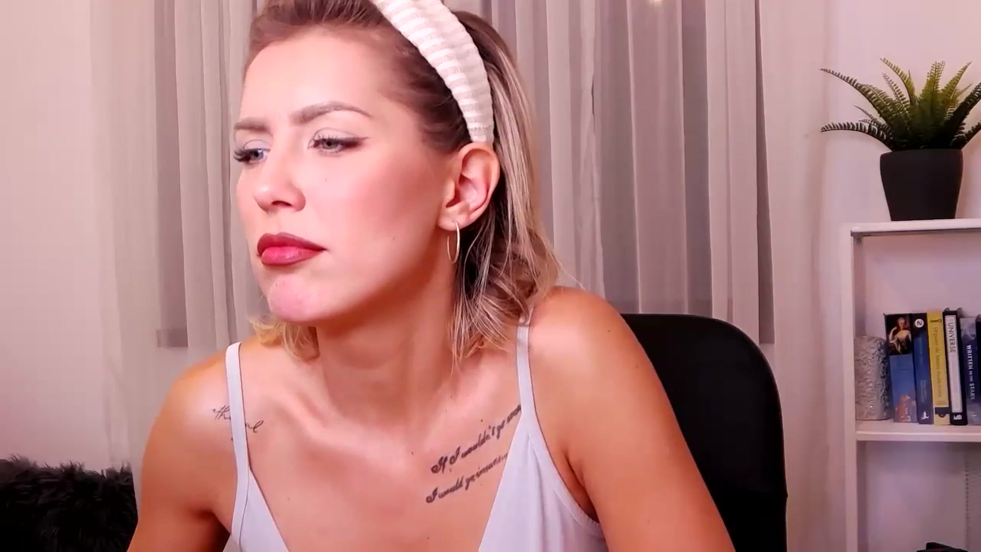 Gallery image thumbnail from Jass_mine's myfreecams stream on, 10/30/2024, 13:23 image 20 of 20
