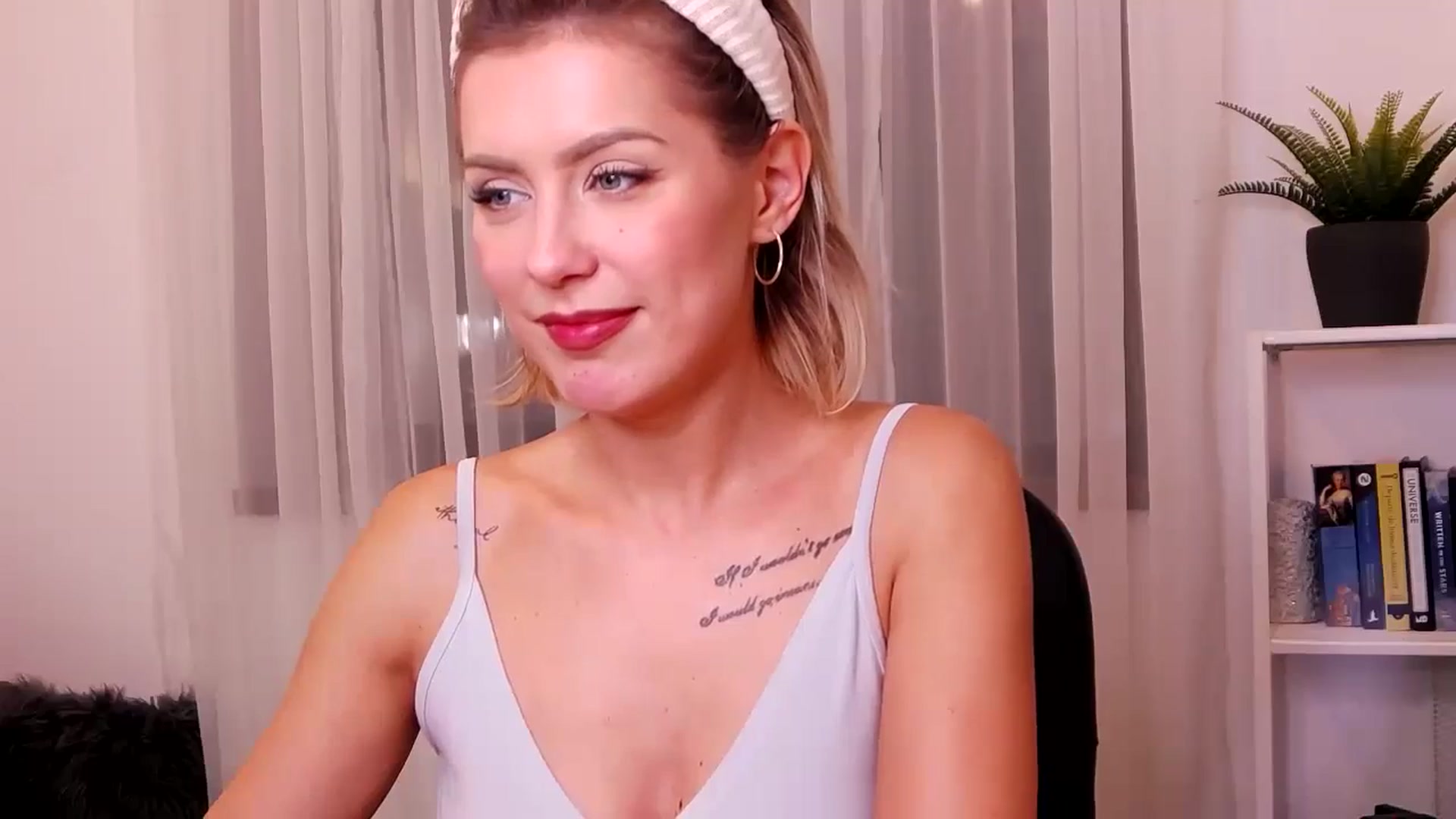 Gallery image thumbnail from Jass_mine's myfreecams stream on, 10/30/2024, 14:30 image 9 of 20