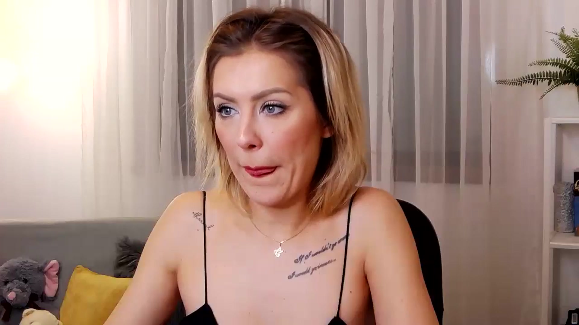 Gallery image thumbnail from Jass_mine's myfreecams stream on, 01/13/2025, 14:30 image 16 of 20