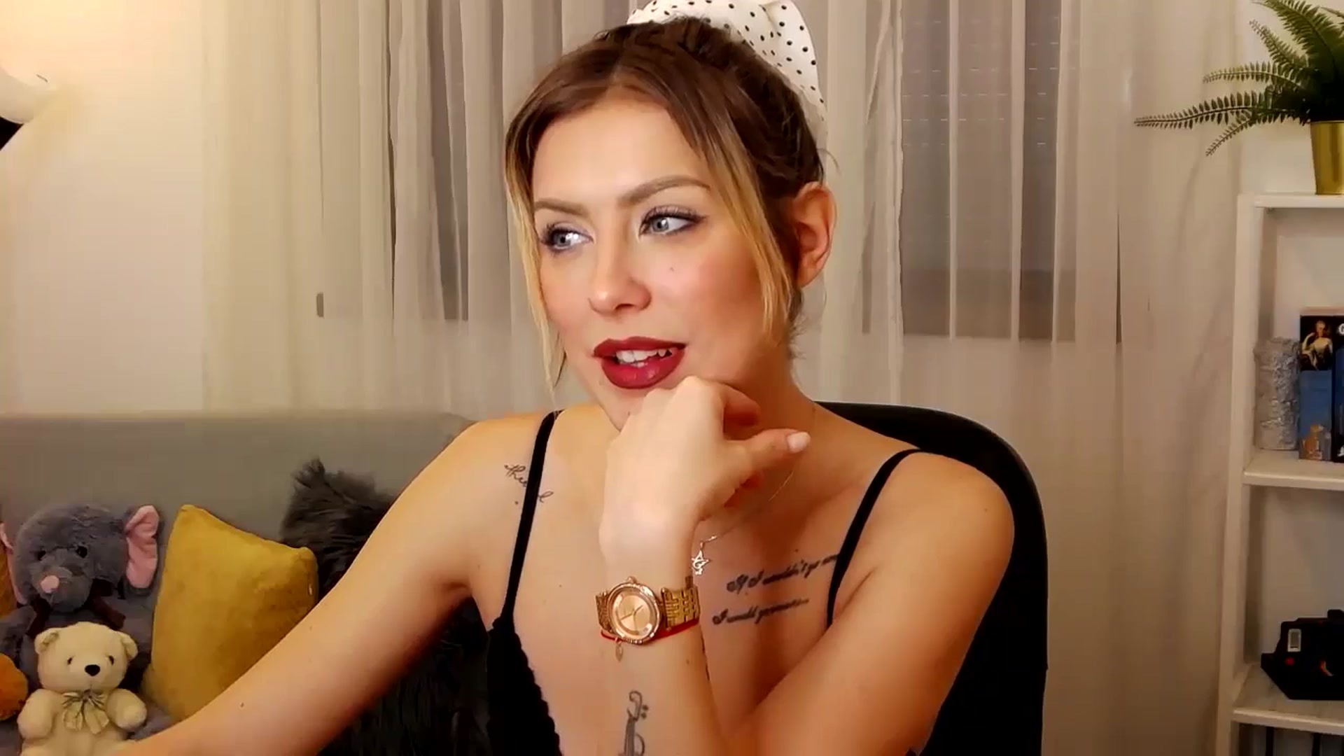Gallery image thumbnail from Jass_mine's myfreecams stream on, 01/15/2025, 15:16 image 17 of 20