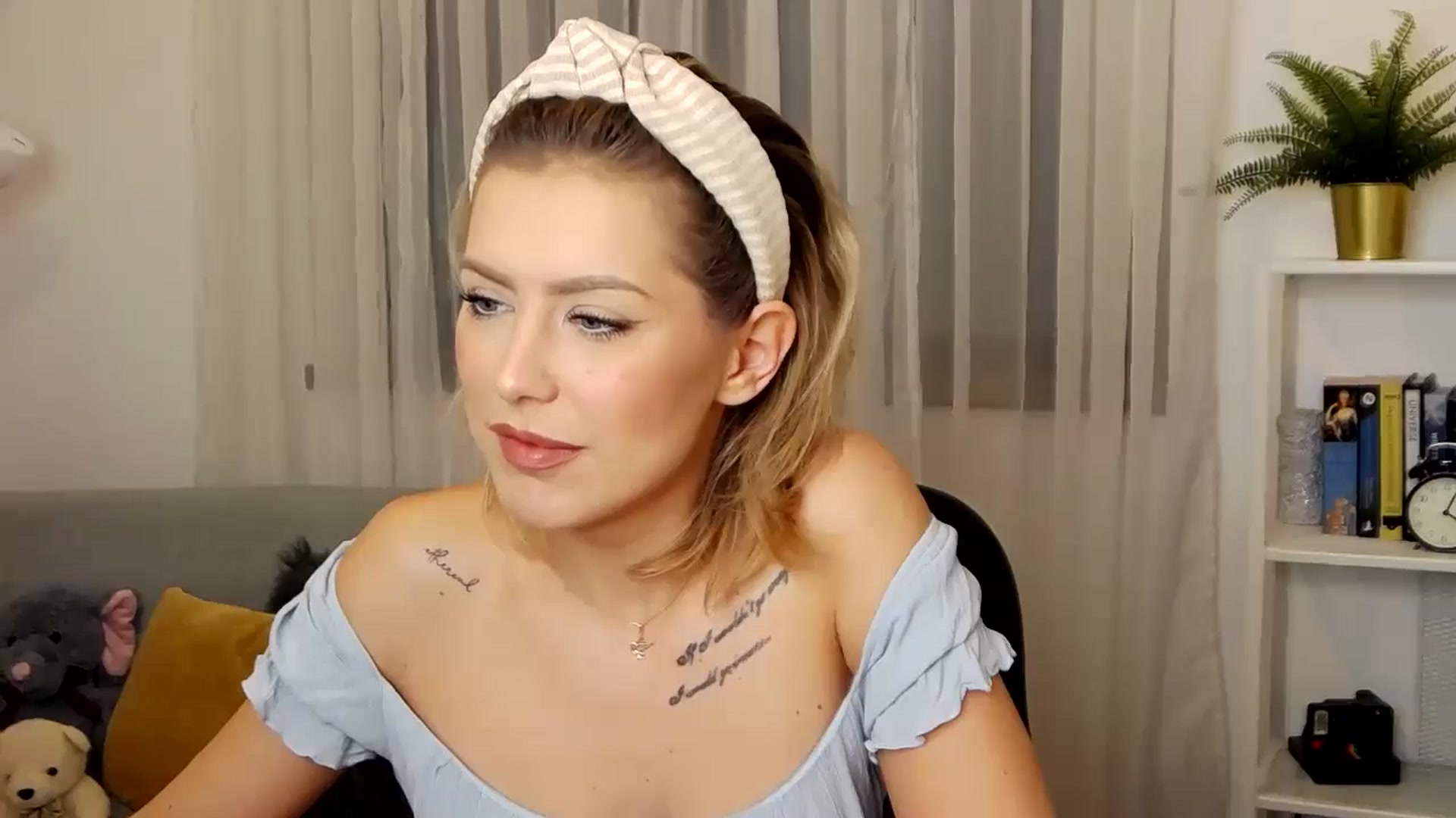 Gallery image thumbnail from Jass_mine's myfreecams stream on, 01/16/2025, 13:36 image 5 of 20