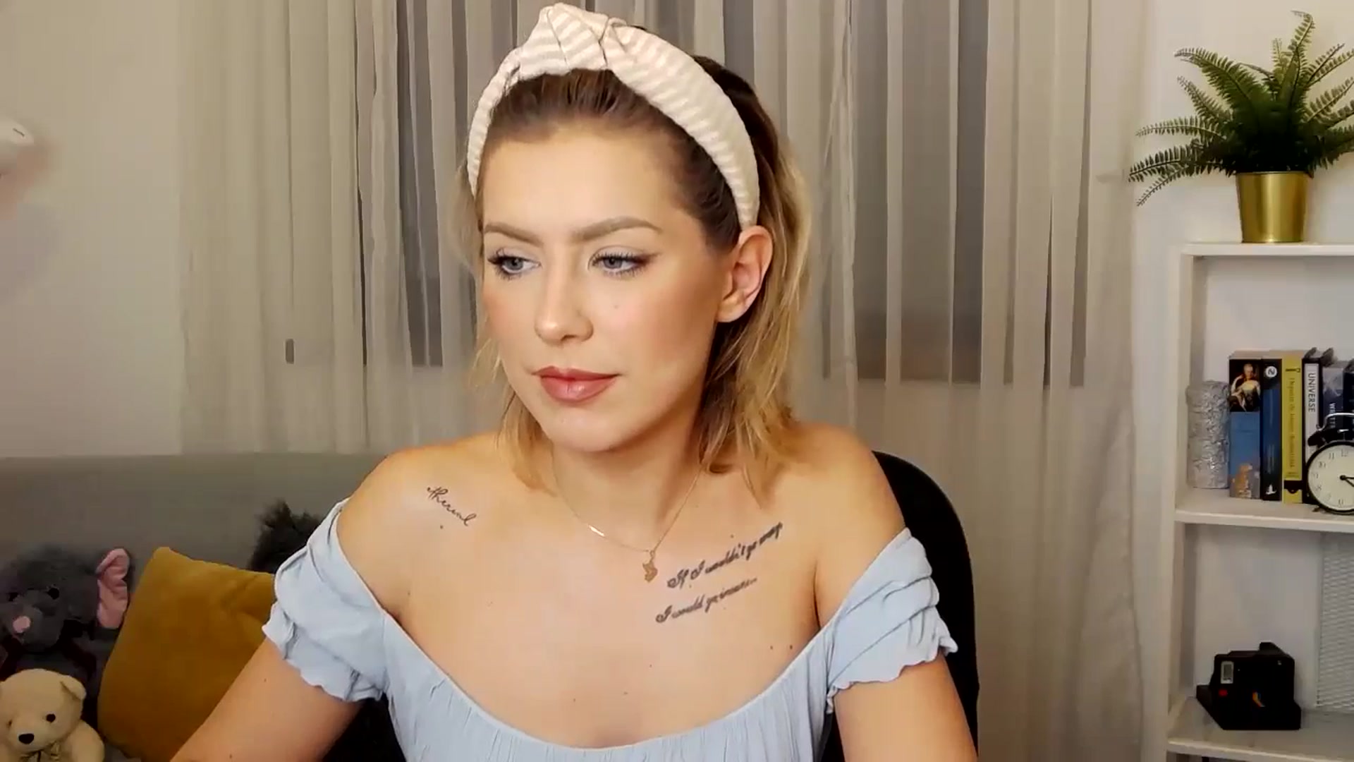 Gallery image thumbnail from Jass_mine's myfreecams stream on, 01/16/2025, 13:36 image 11 of 20