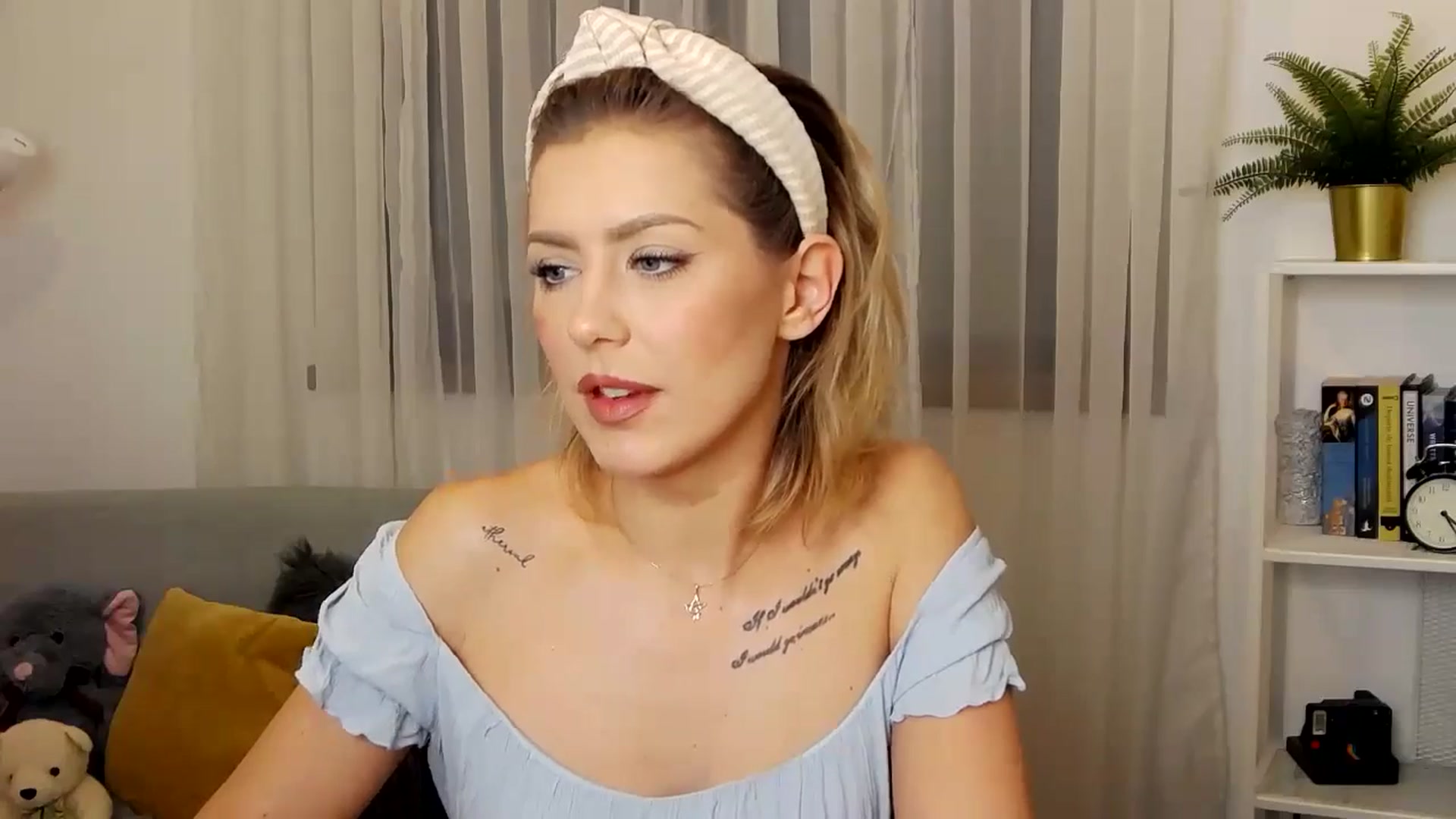 Gallery image thumbnail from Jass_mine's myfreecams stream on, 01/16/2025, 13:36 image 16 of 20