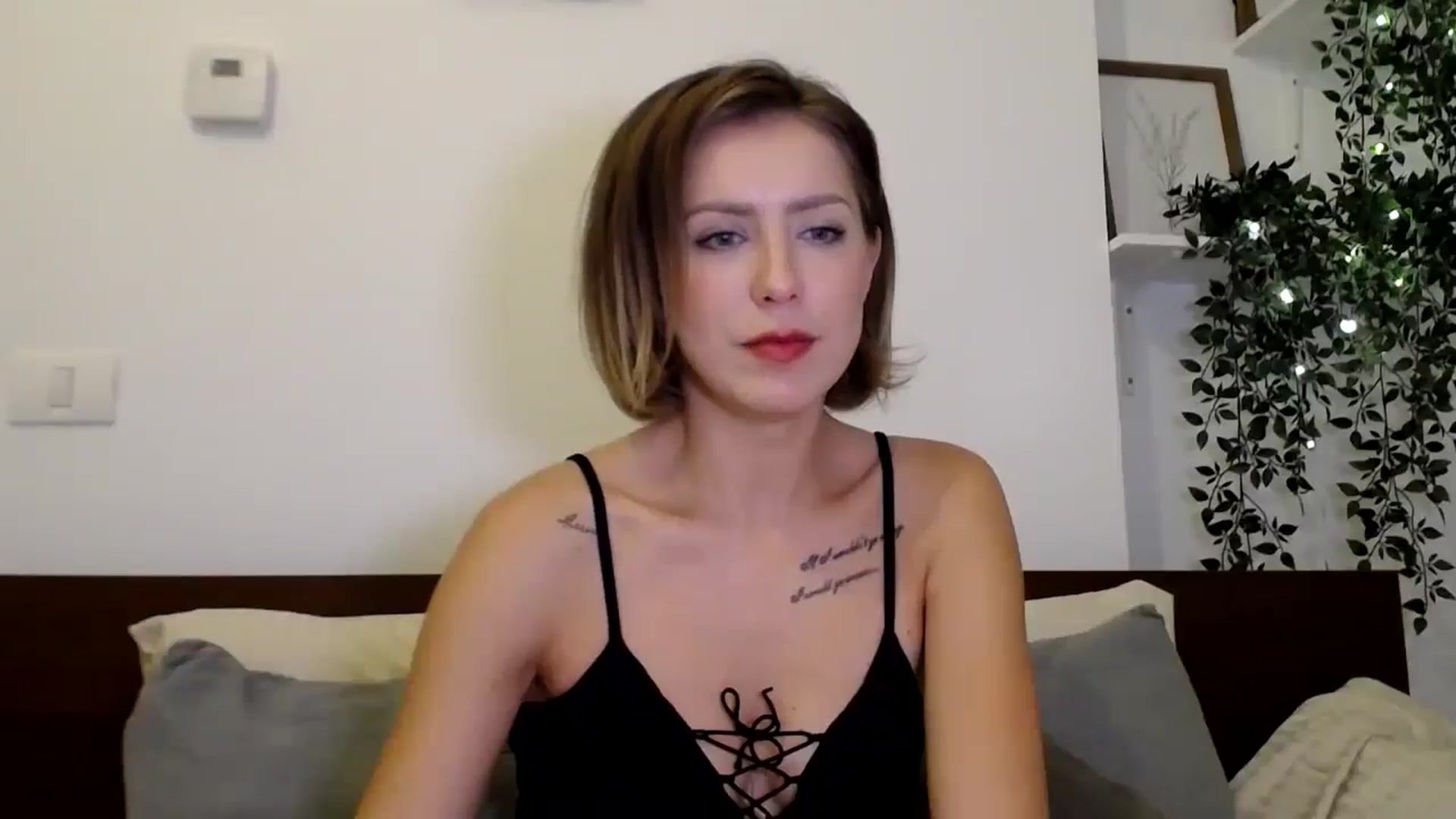 Gallery image thumbnail from Jass_mine's myfreecams stream on, 09/10/2025, 13:31 image 6 of 20