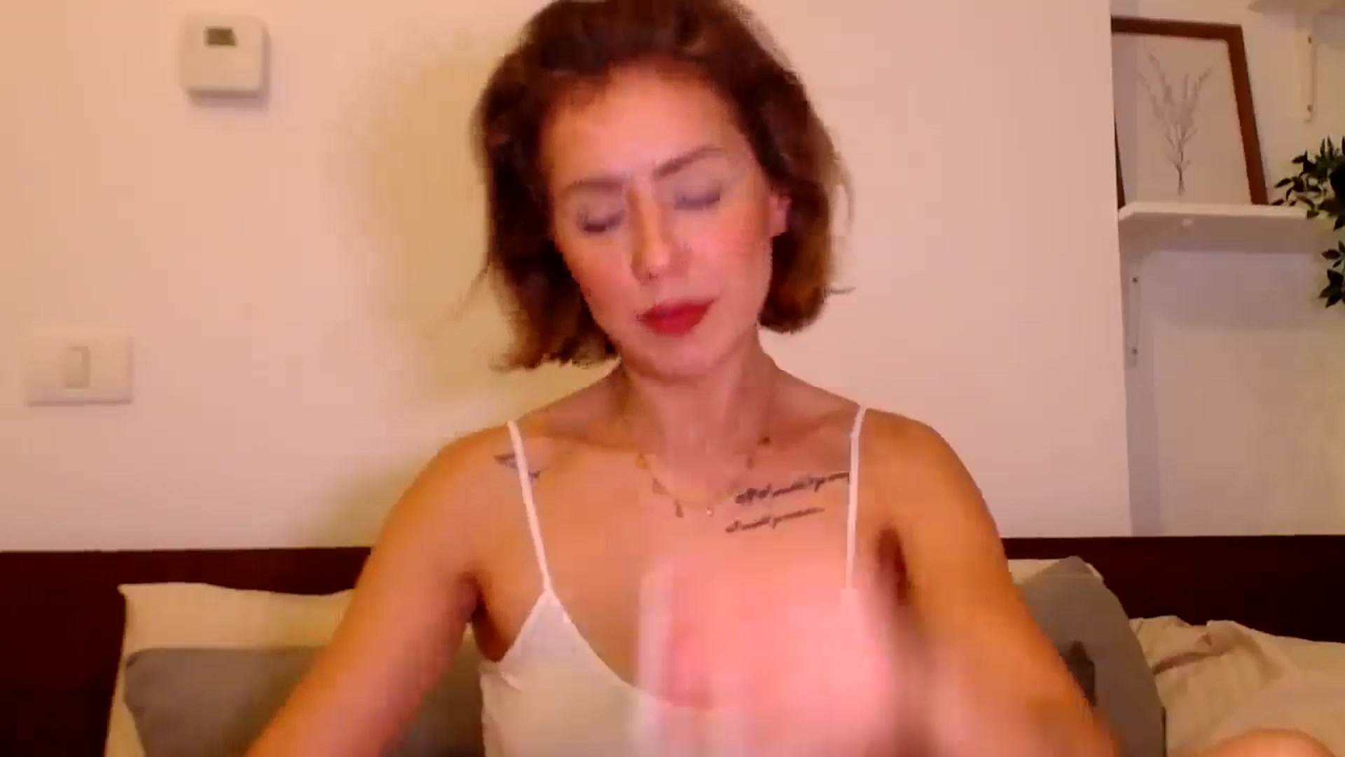 Gallery image thumbnail from Jass_mine's myfreecams stream on, 09/17/2025, 12:04 image 6 of 20