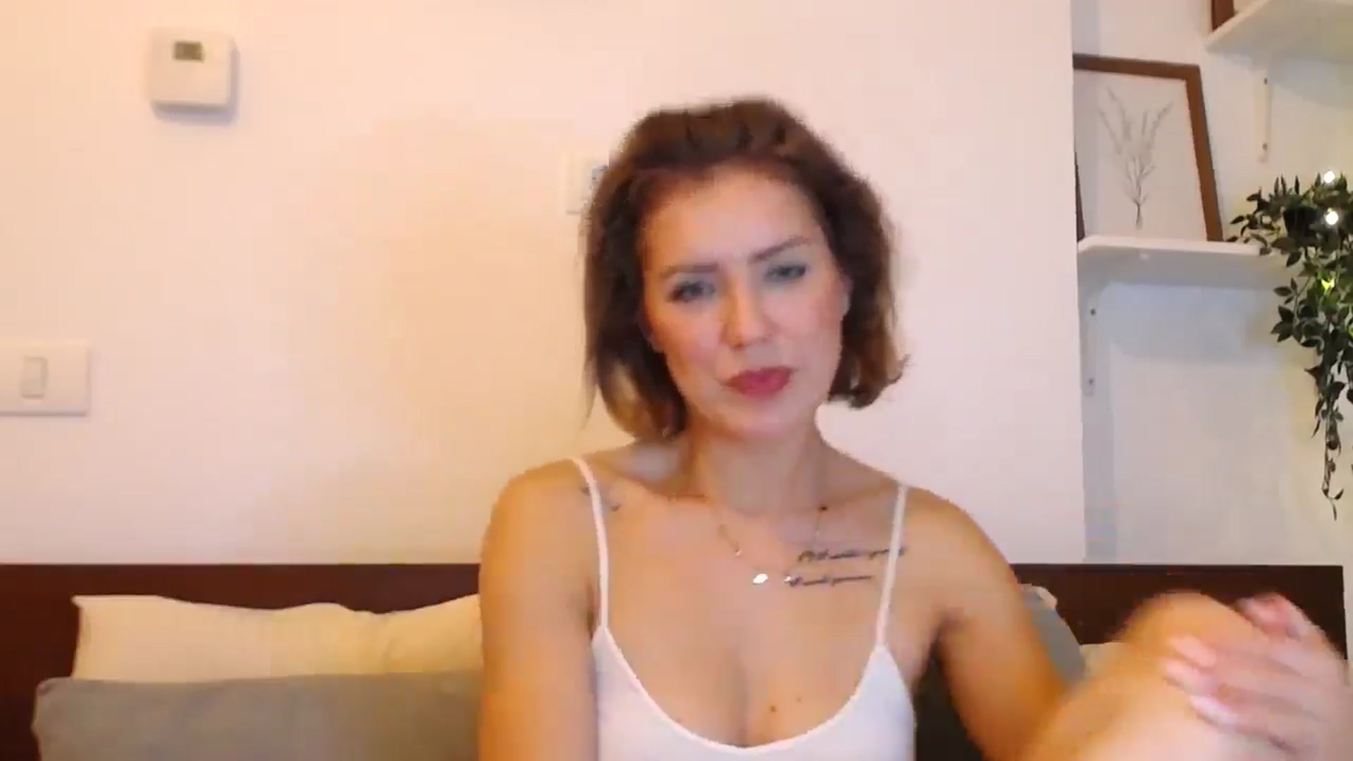 Gallery image thumbnail from Jass_mine's myfreecams stream on, 09/17/2025, 13:32 image 15 of 20