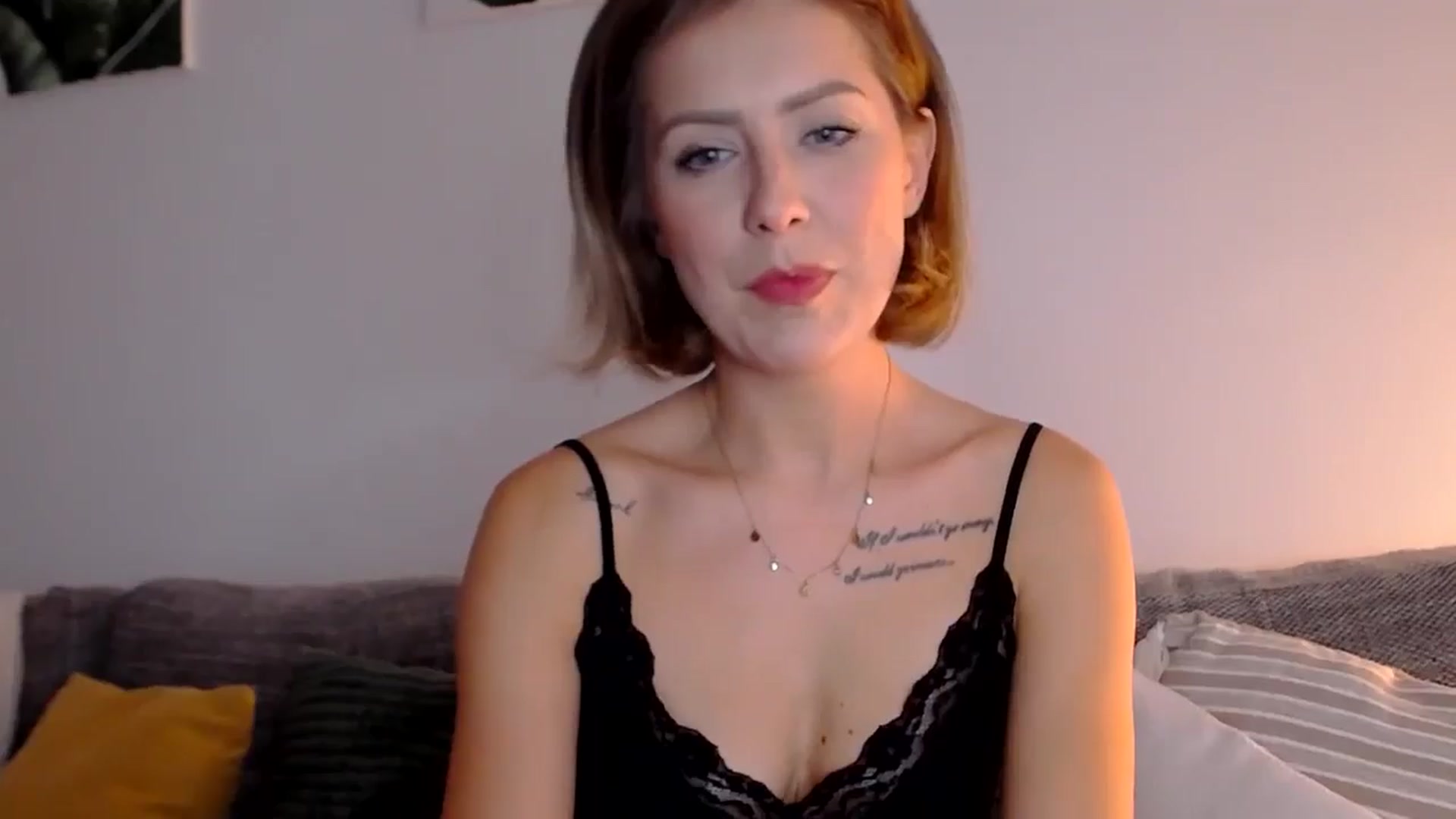 Gallery image thumbnail from Jass_mine's myfreecams stream on, 09/19/2025, 16:27 image 15 of 20