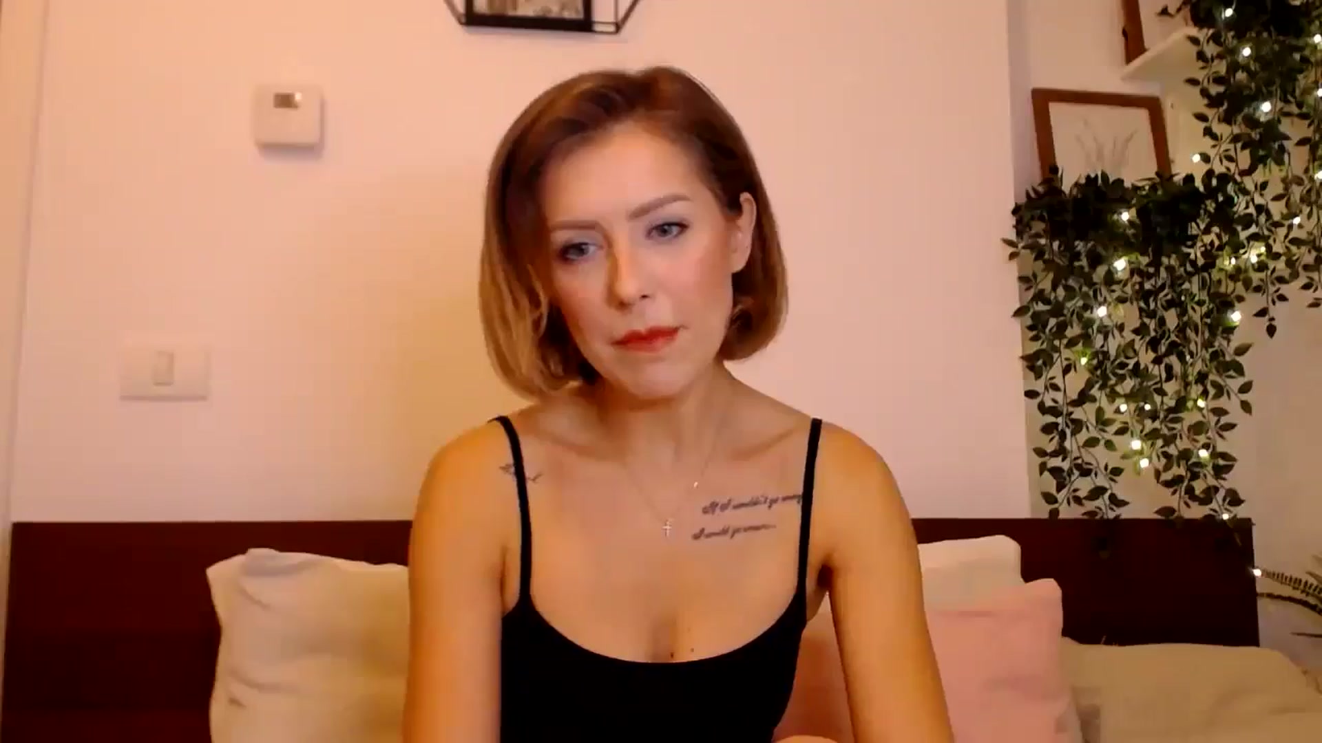 Gallery image thumbnail from Jass_mine's myfreecams stream on, 09/23/2025, 12:16 image 2 of 20