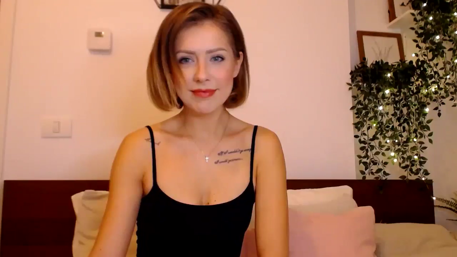 Gallery image thumbnail from Jass_mine's myfreecams stream on, 09/23/2025, 12:16 image 3 of 20