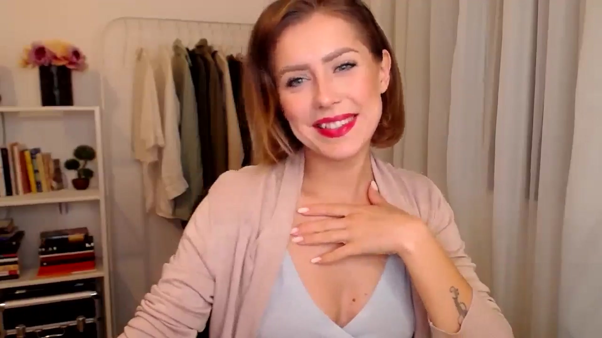 Gallery image thumbnail from Jass_mine's myfreecams stream on, 10/07/2025, 12:42 image 2 of 20