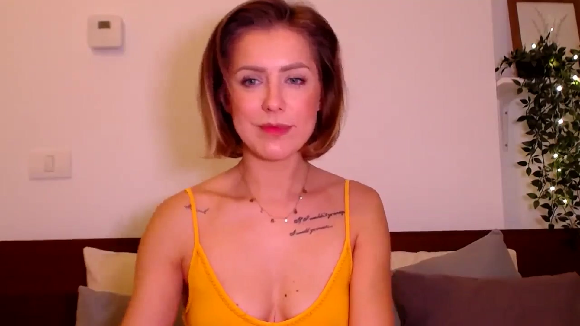Gallery image thumbnail from Jass_mine's myfreecams stream on, 10/14/2025, 13:26 image 11 of 20