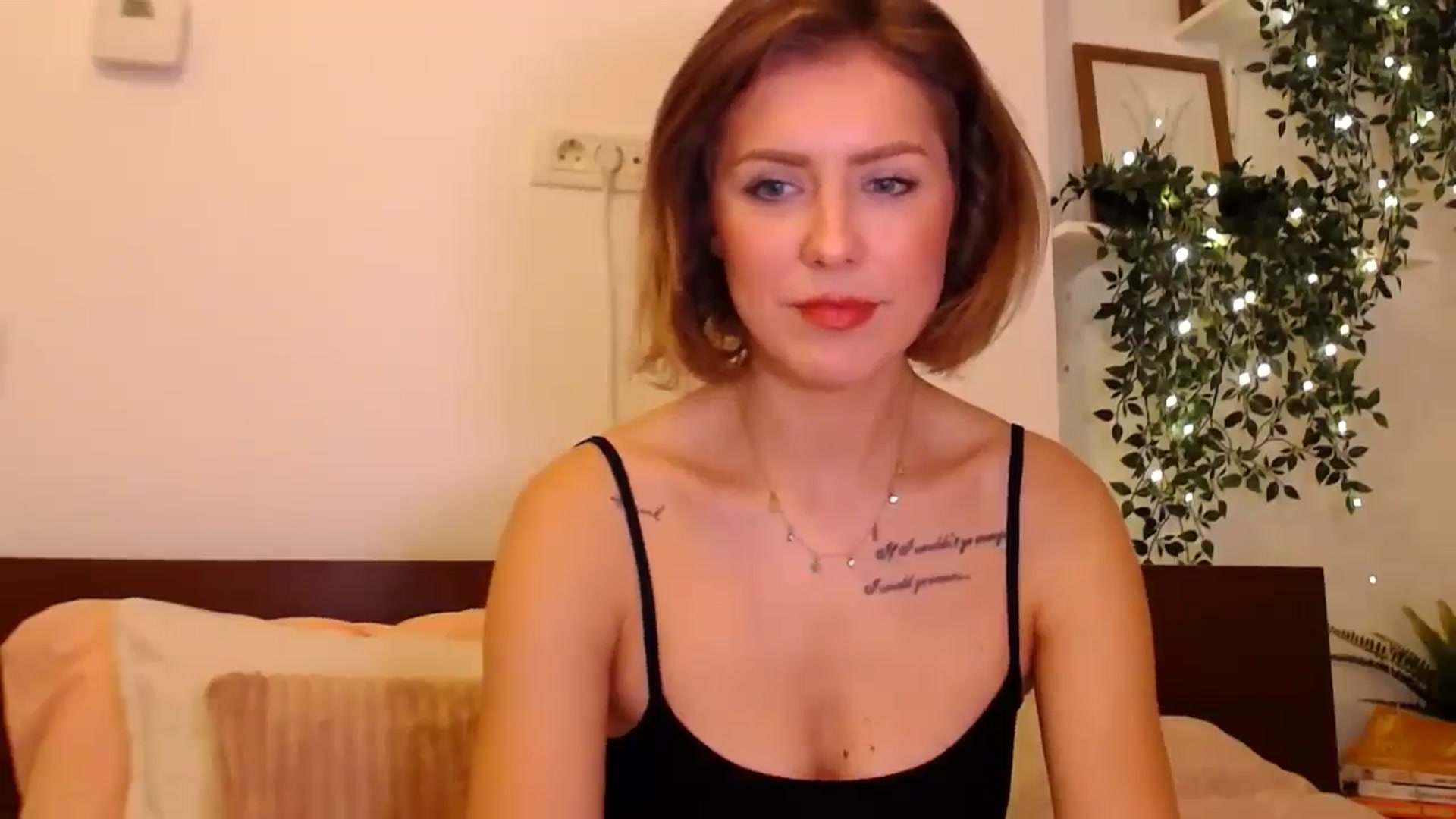 Gallery image thumbnail from Jass_mine's myfreecams stream on, 10/21/2025, 13:24 image 11 of 20