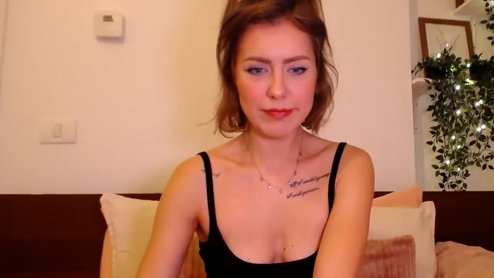 Gallery image thumbnail from Jass_mine's myfreecams stream on, 10/22/2025, 11:10 image 7 of 20