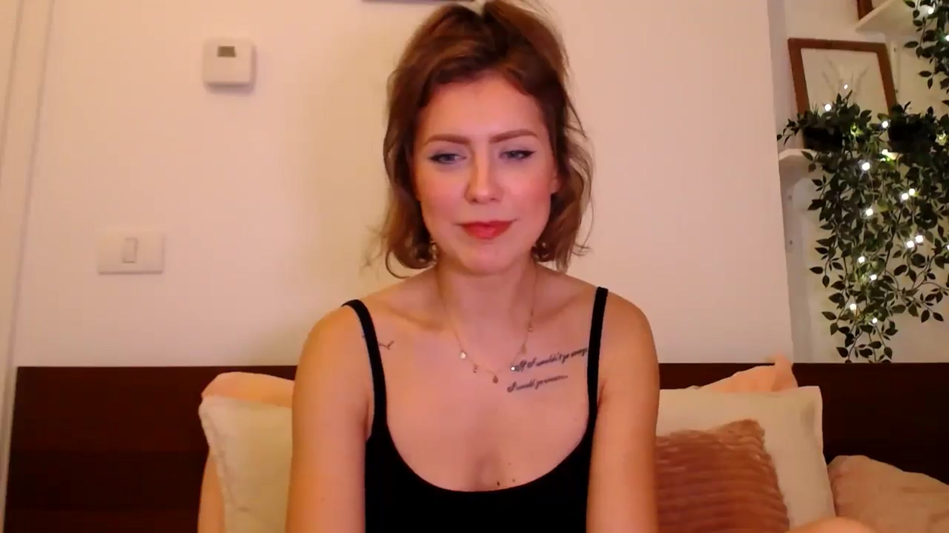 Gallery image thumbnail from Jass_mine's myfreecams stream on, 10/22/2025, 11:57 image 13 of 20