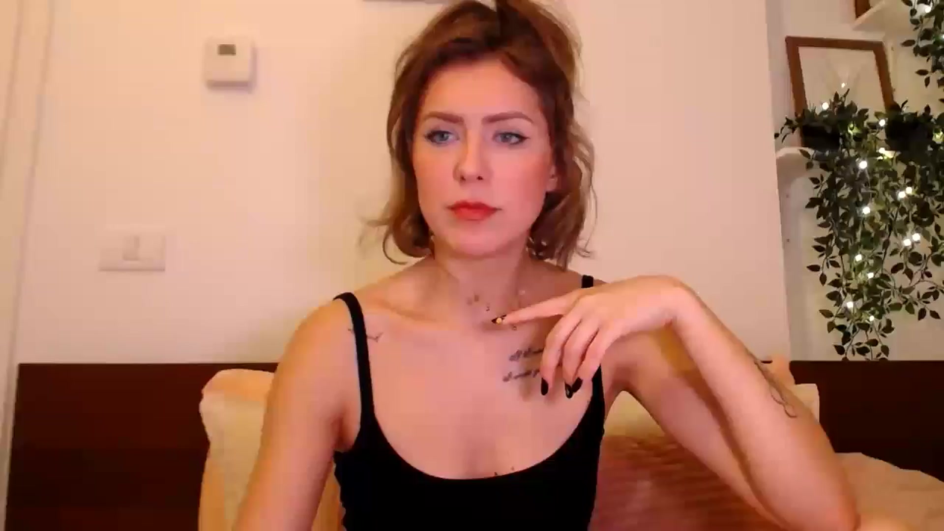 Gallery image thumbnail from Jass_mine's myfreecams stream on, 10/22/2025, 11:57 image 1 of 20