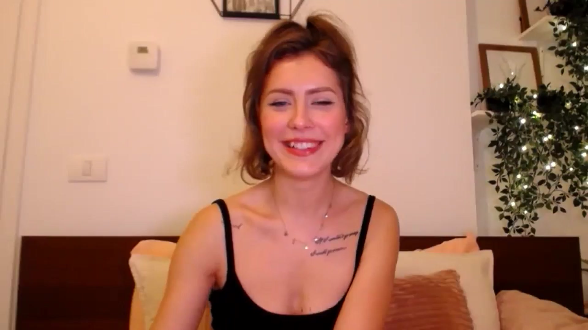 Gallery image thumbnail from Jass_mine's myfreecams stream on, 10/22/2025, 11:57 image 19 of 20