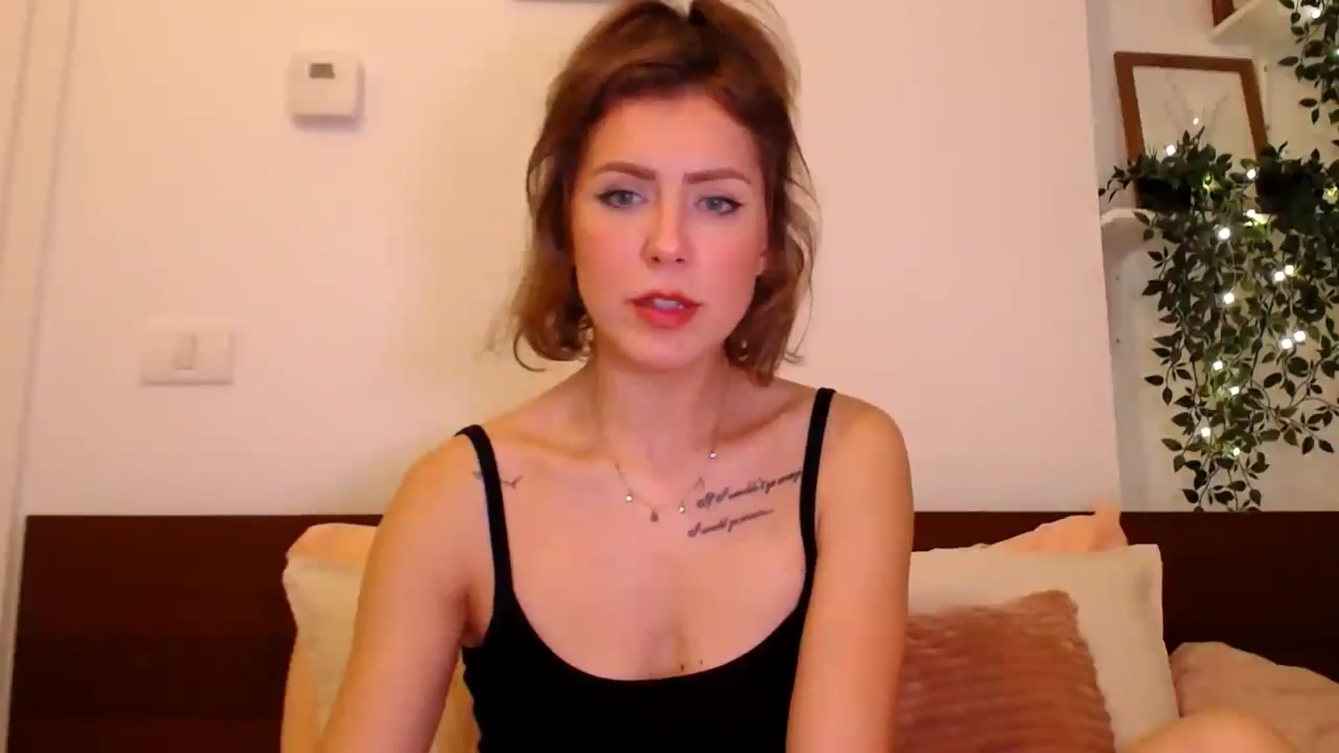 Gallery image thumbnail from Jass_mine's myfreecams stream on, 10/22/2025, 11:57 image 3 of 20