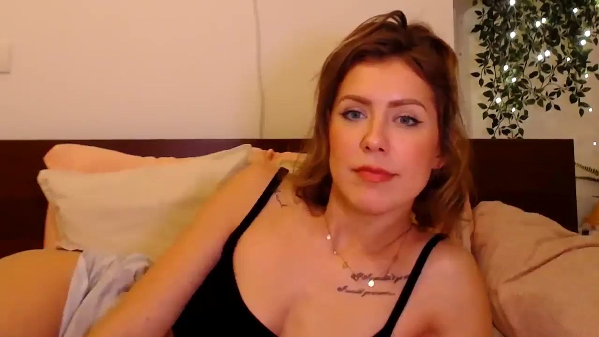 Gallery image thumbnail from Jass_mine's myfreecams stream on, 10/22/2025, 13:22 image 18 of 20