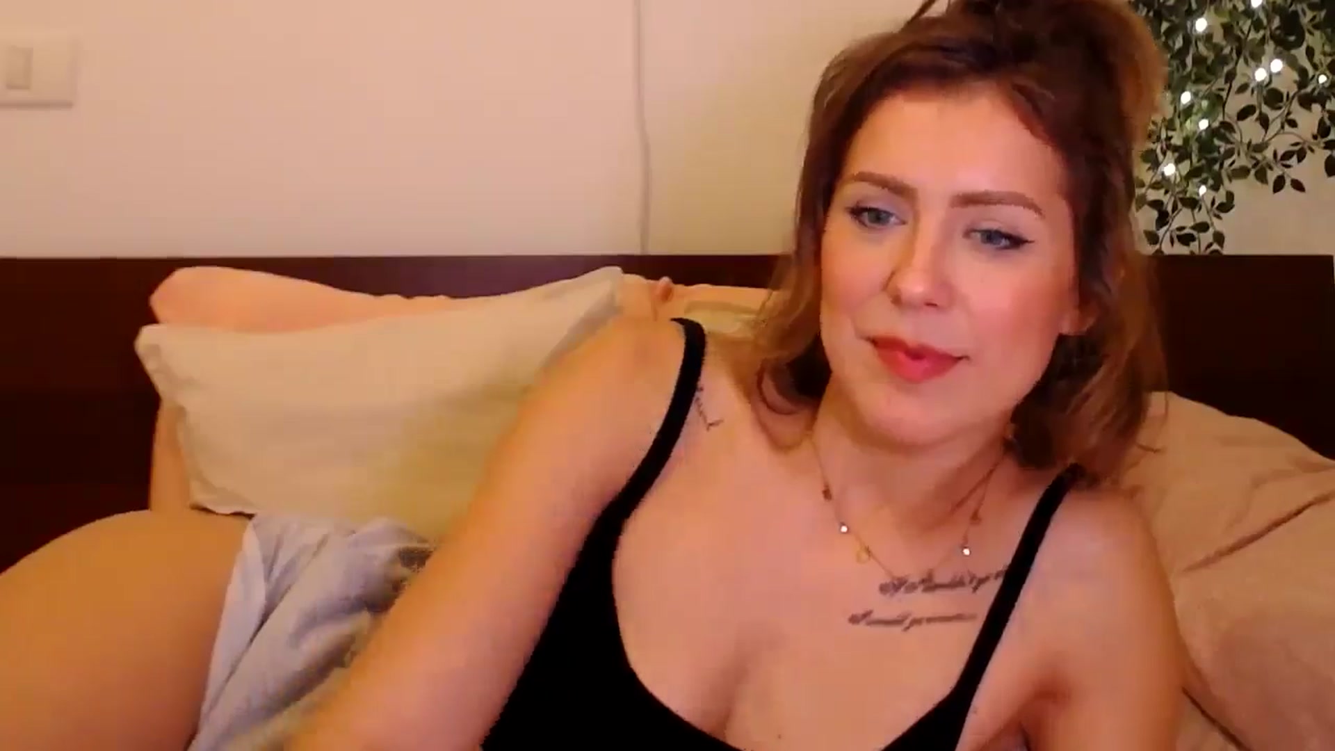 Gallery image thumbnail from Jass_mine's myfreecams stream on, 10/22/2025, 13:22 image 19 of 20