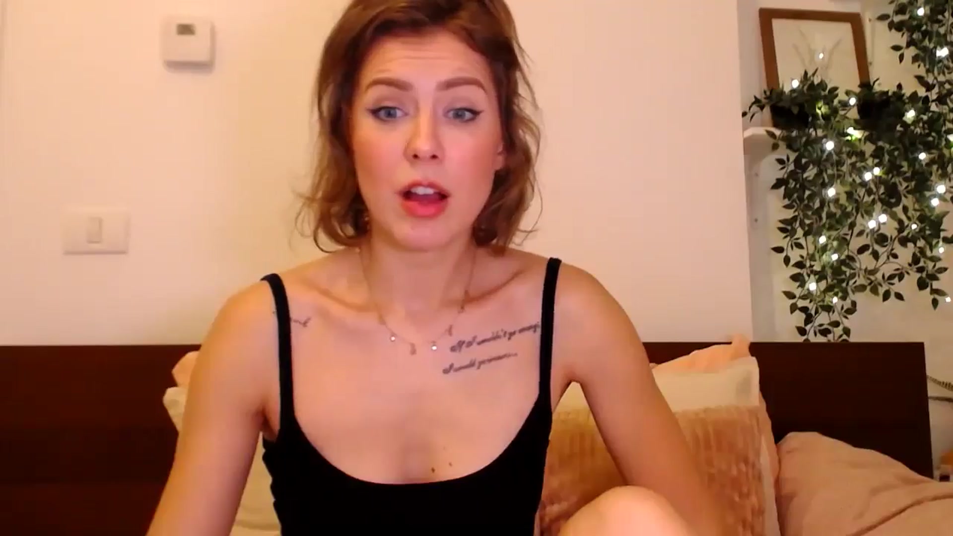 Gallery image thumbnail from Jass_mine's myfreecams stream on, 10/22/2025, 13:22 image 5 of 20