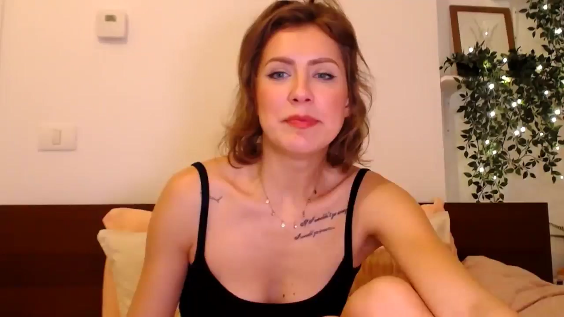 Gallery image thumbnail from Jass_mine's myfreecams stream on, 10/22/2025, 13:22 image 9 of 20