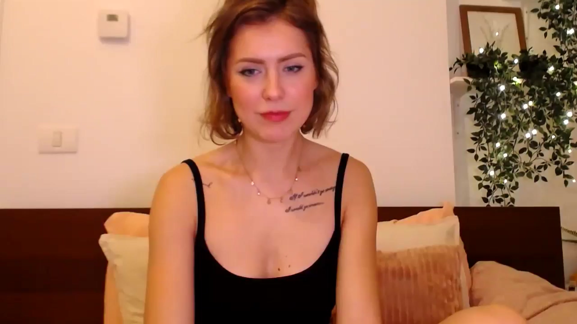 Gallery image thumbnail from Jass_mine's myfreecams stream on, 10/22/2025, 13:22 image 1 of 20