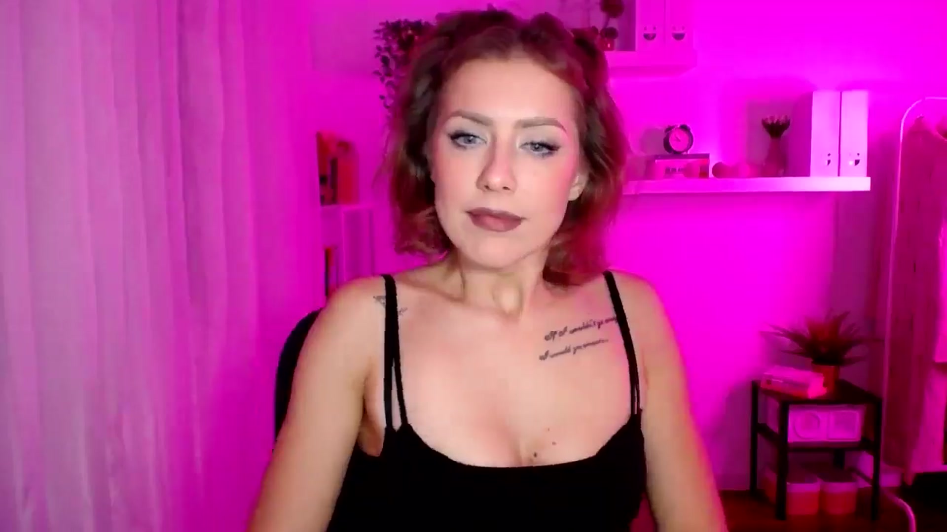 Gallery image thumbnail from Jass_mine's myfreecams stream on, 10/30/2025, 20:04 image 12 of 20