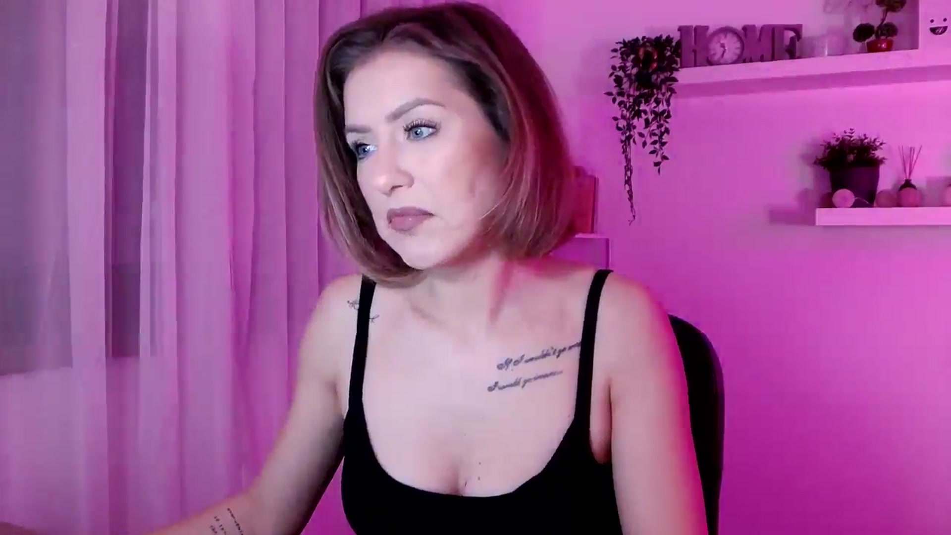 Gallery image thumbnail from Jass_mine's myfreecams stream on, 11/10/2025, 12:39 image 7 of 20