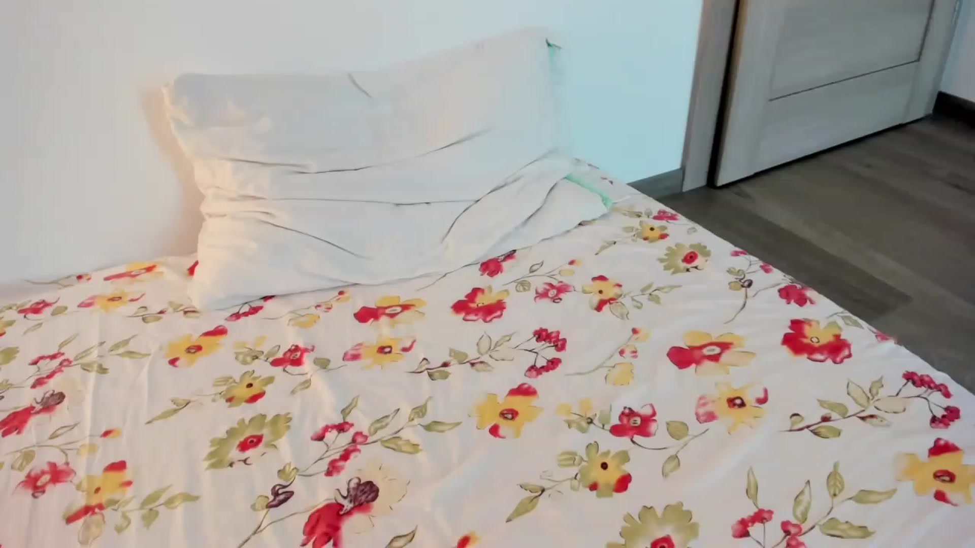 Gallery image thumbnail from Jassylovesyou's myfreecams stream on, 11/16/2022, 14:03 image 9 of 20