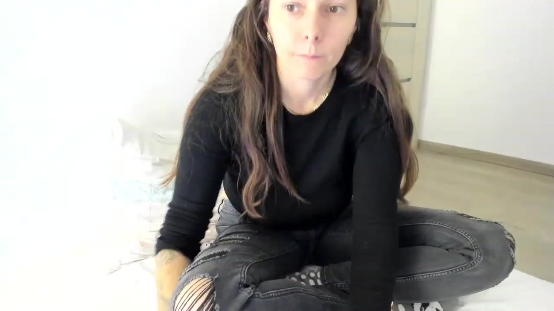 Gallery image thumbnail from Jassylovesyou's myfreecams stream on, 11/24/2022, 16:07 image 19 of 20