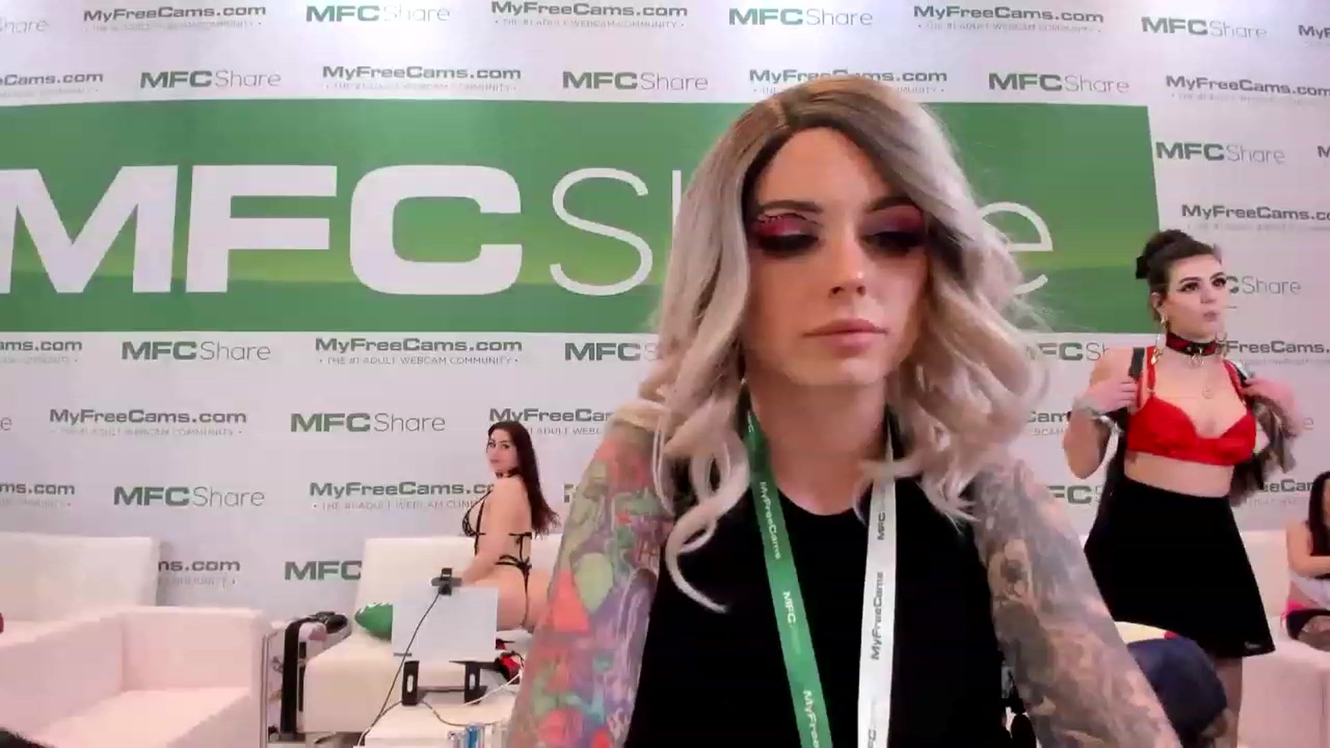 Gallery image thumbnail from JayLynn's myfreecams stream on, 01/07/2023, 02:42 image 1 of 20