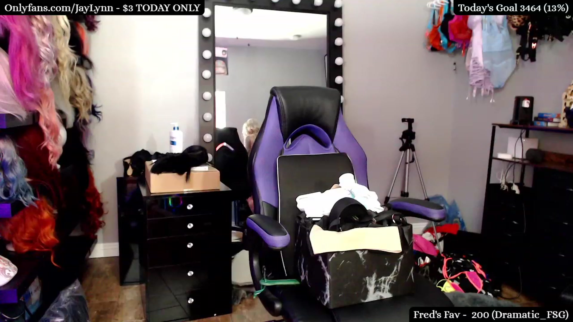 Gallery image thumbnail from JayLynn's myfreecams stream on, 06/05/2023, 05:59 image 12 of 20