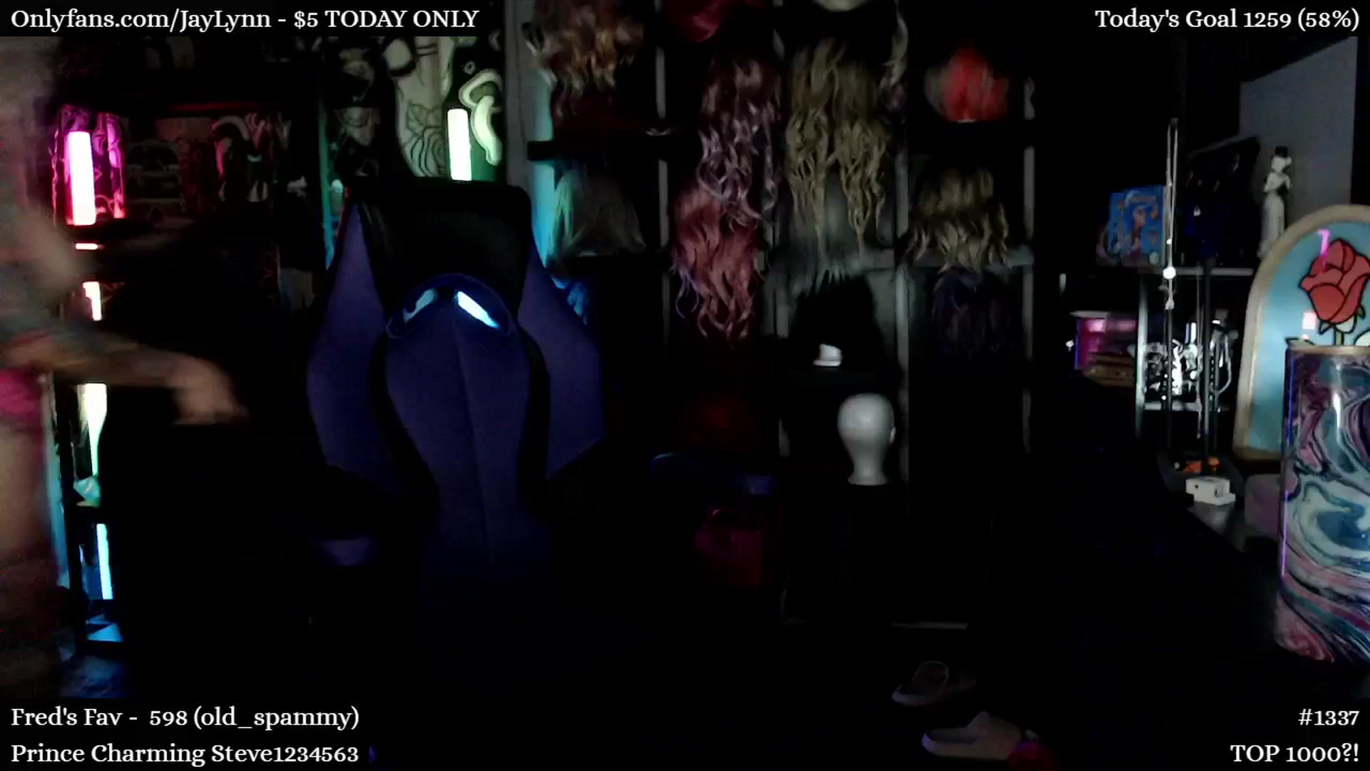 Gallery image thumbnail from JayLynn's myfreecams stream on, 04/30/2024, 06:41 image 15 of 20
