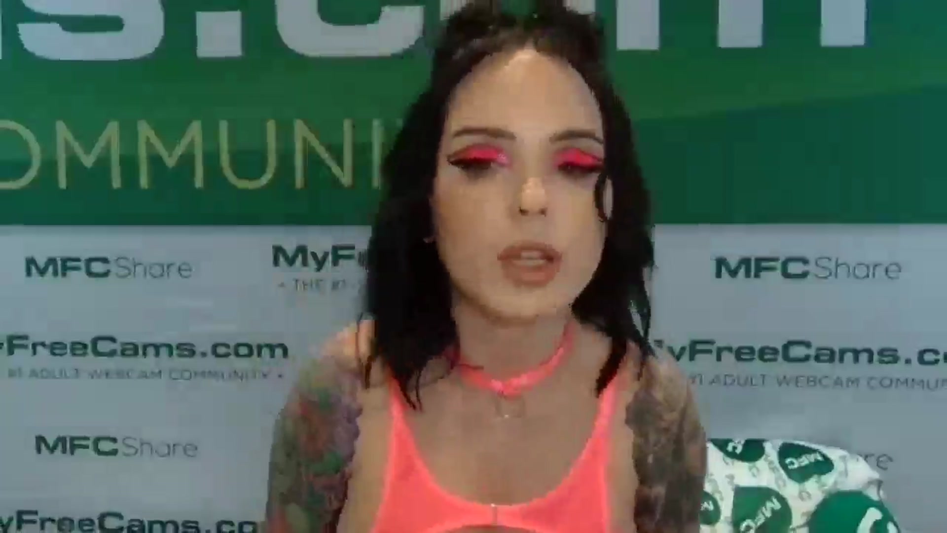 Gallery image thumbnail from JayLynn's myfreecams stream on, 01/23/2025, 03:53 image 4 of 20