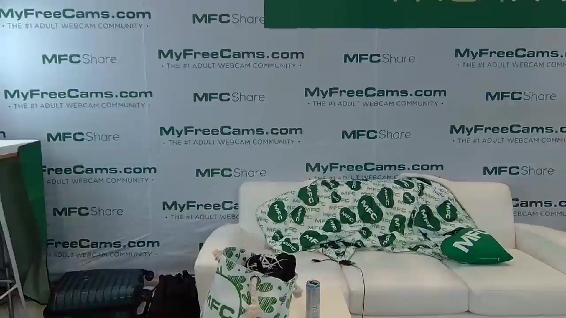 Gallery image thumbnail from JayLynn's myfreecams stream on, 01/24/2025, 02:56 image 19 of 20