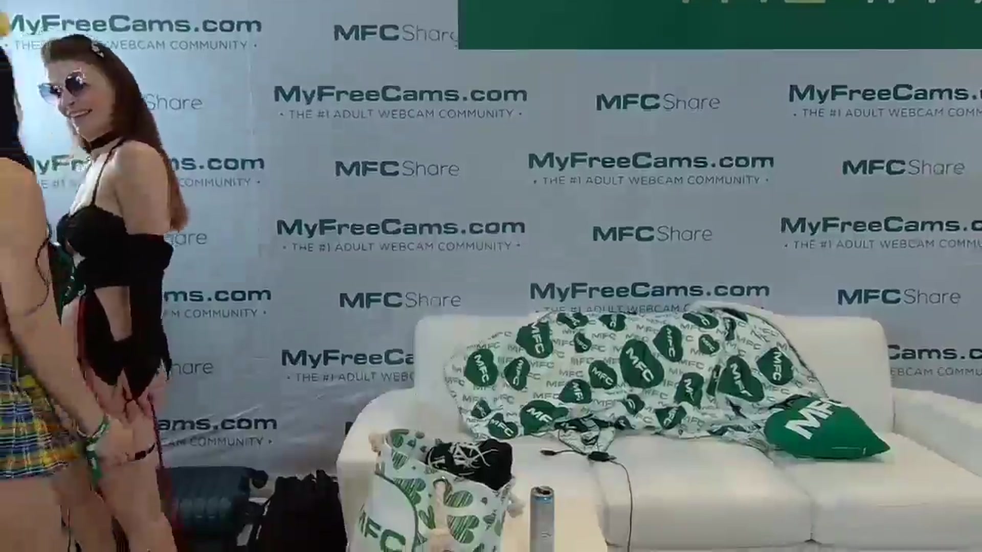 Gallery image thumbnail from JayLynn's myfreecams stream on, 01/24/2025, 02:56 image 20 of 20