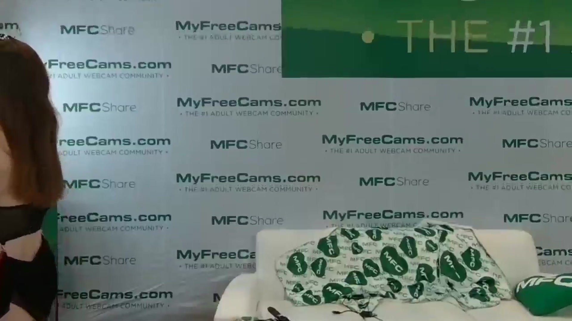 Gallery image thumbnail from JayLynn's myfreecams stream on, 01/24/2025, 03:35 image 4 of 20