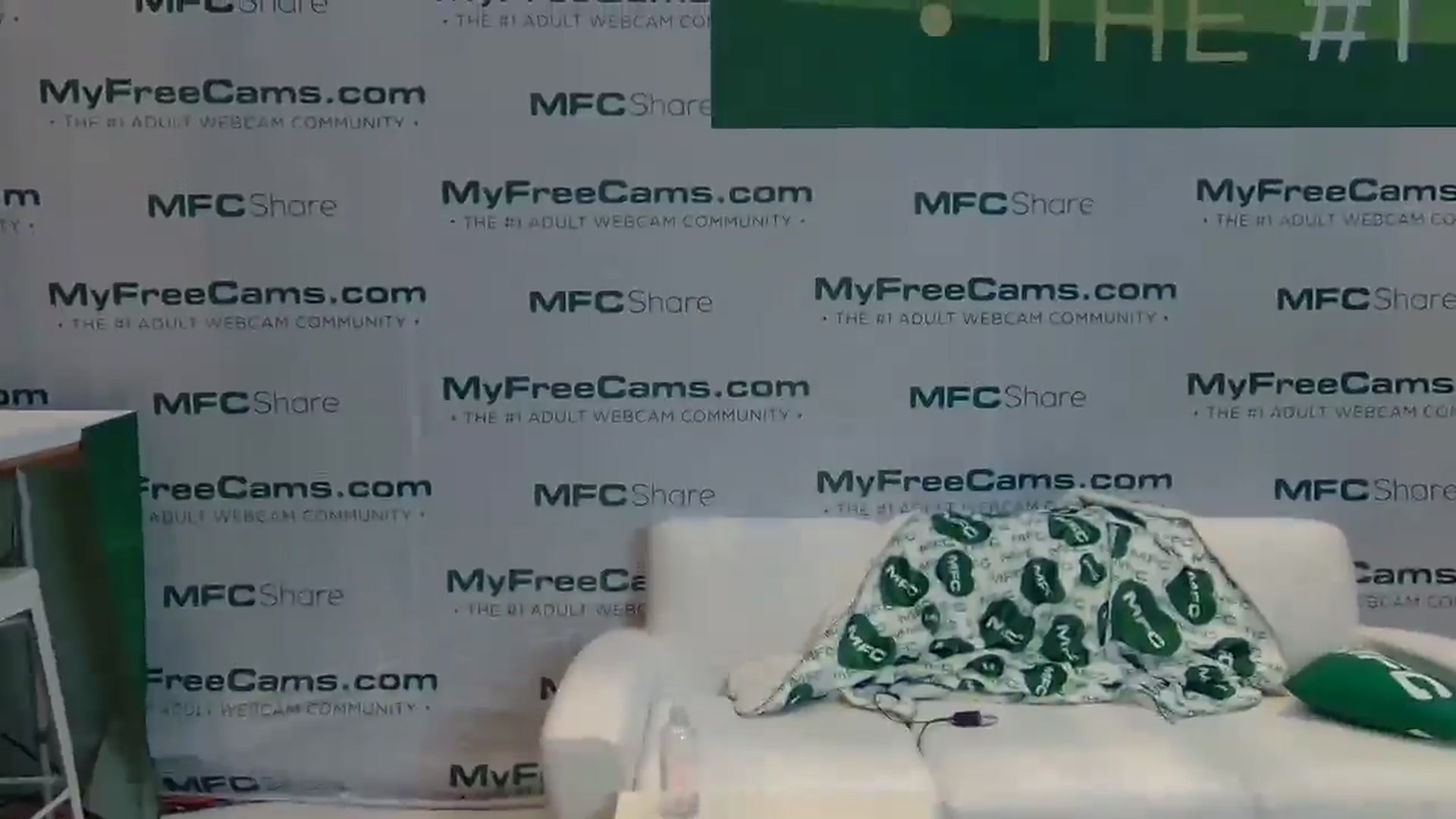 Gallery image thumbnail from JayLynn's myfreecams stream on, 01/24/2025, 03:53 image 13 of 20