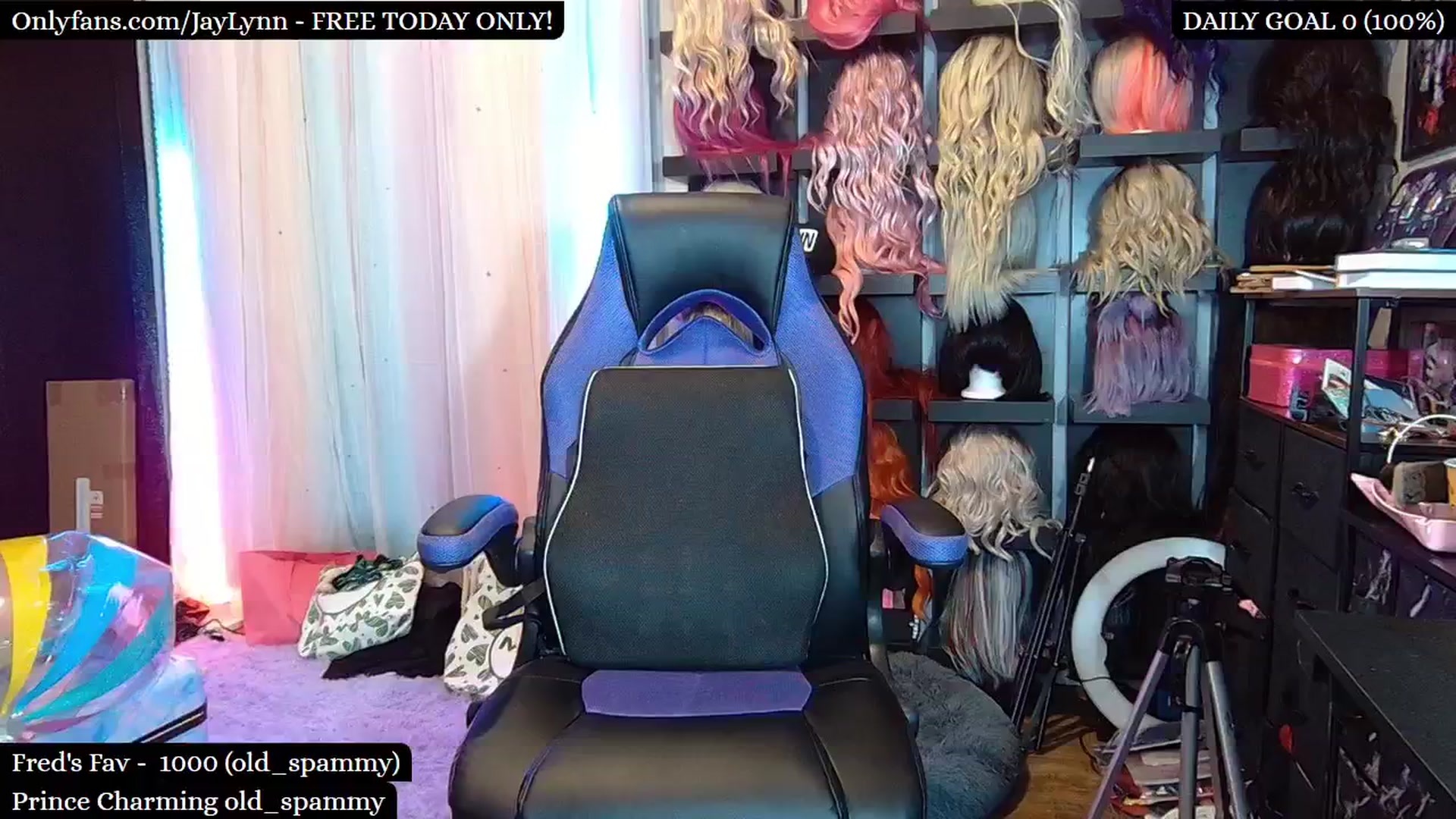 Gallery image thumbnail from JayLynn's myfreecams stream on, 02/05/2025, 08:51 image 16 of 20