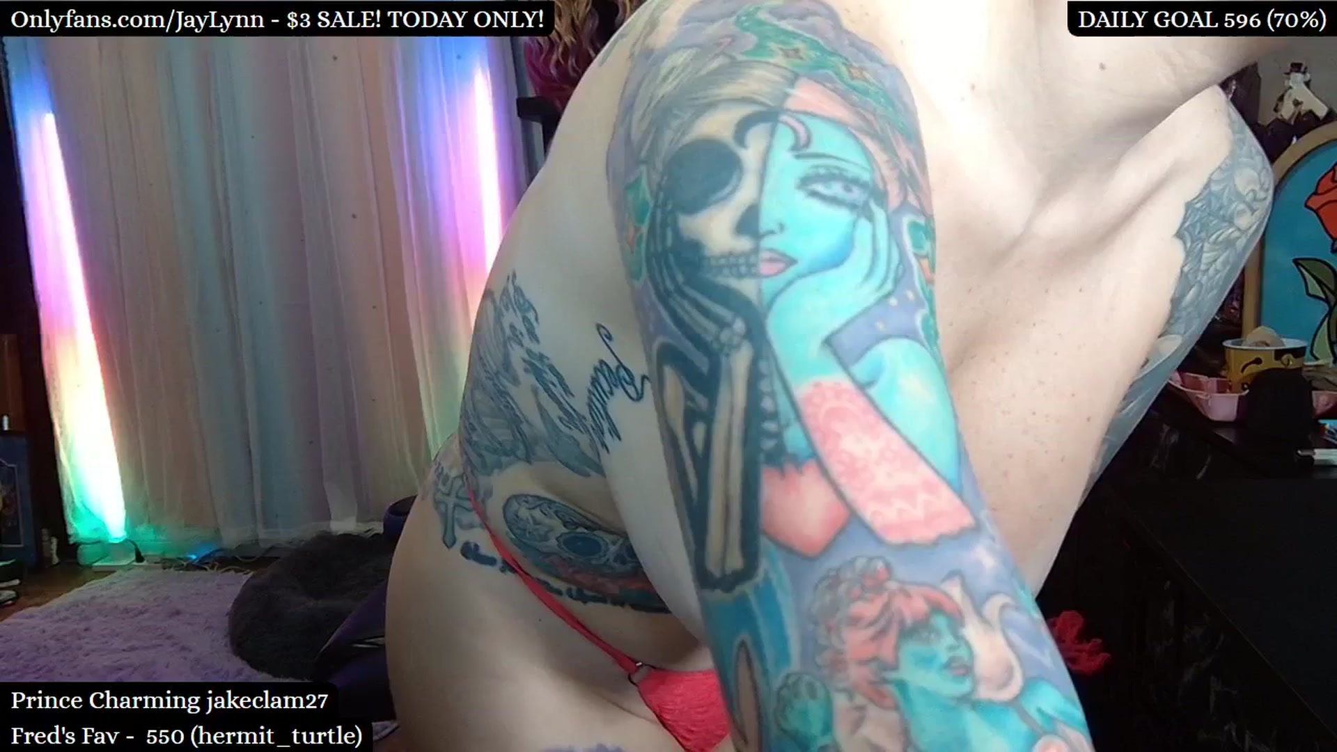 Gallery image thumbnail from JayLynn's myfreecams stream on, 05/30/2025, 08:27 image 6 of 20