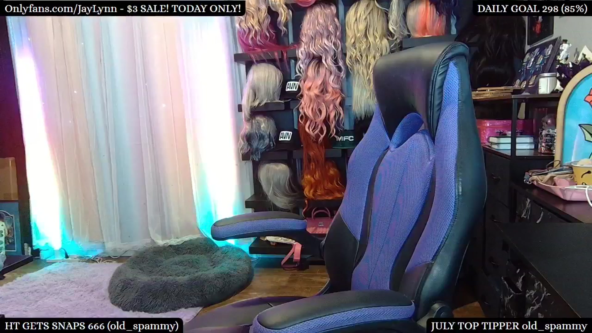 Gallery image thumbnail from JayLynn's myfreecams stream on, 07/17/2025, 02:26 image 16 of 20